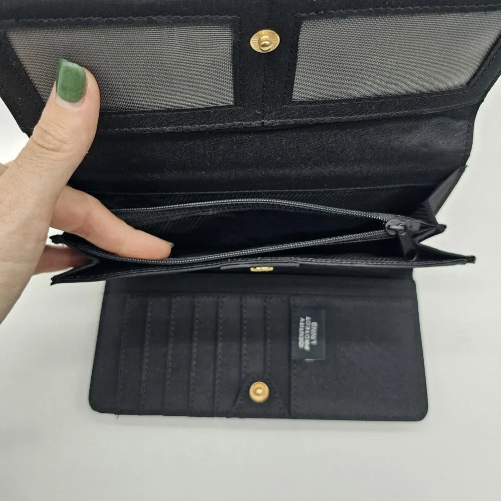Tahari Tri Fold Wallet Black Faux Leather Credit Card Slots Vintage Snap Button